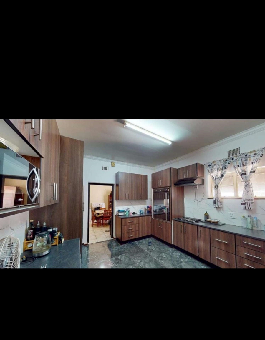 4 Bedroom Property for Sale in Pretoria Gardens Gauteng