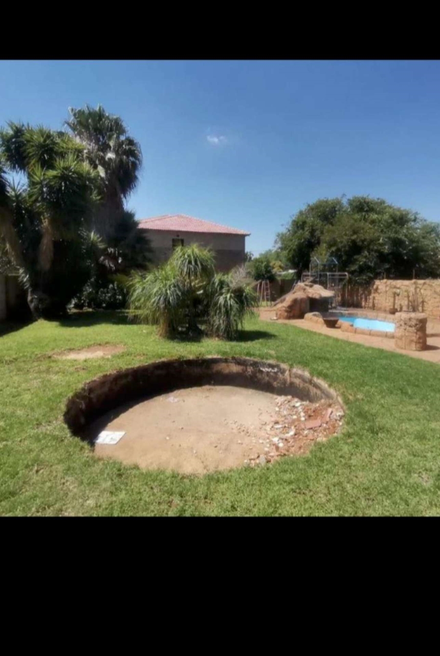 4 Bedroom Property for Sale in Pretoria Gardens Gauteng