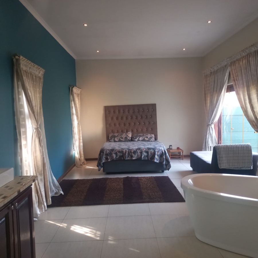 4 Bedroom Property for Sale in Sydenham Gauteng