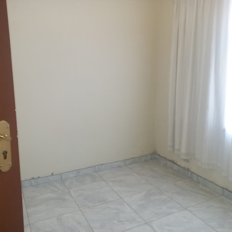 4 Bedroom Property for Sale in Sydenham Gauteng