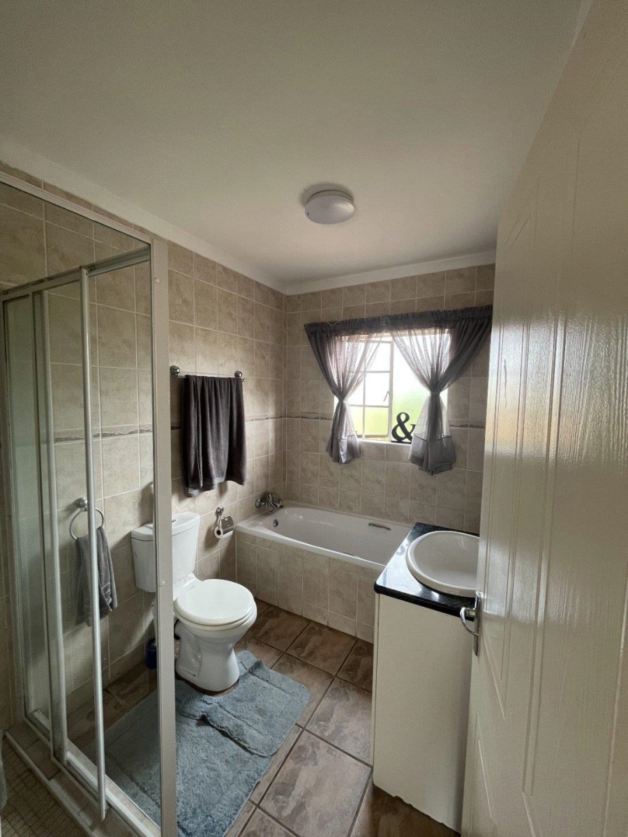 To Let 3 Bedroom Property for Rent in Randpark Ridge Gauteng