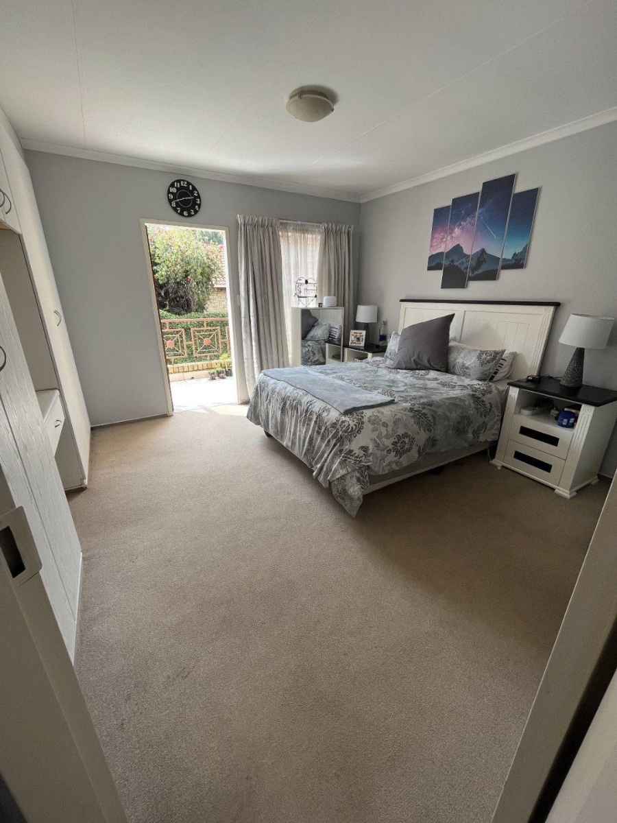 To Let 3 Bedroom Property for Rent in Randpark Ridge Gauteng