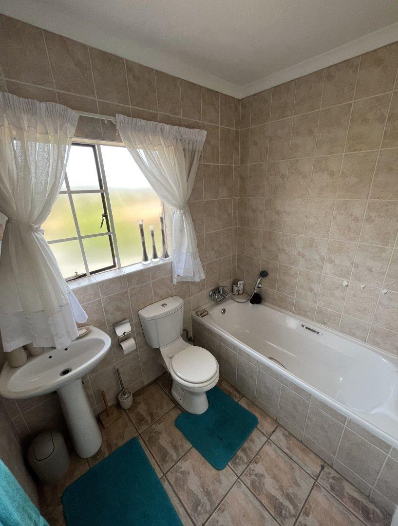To Let 3 Bedroom Property for Rent in Randpark Ridge Gauteng