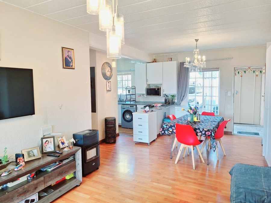 2 Bedroom Property for Sale in Eden Glen Gauteng