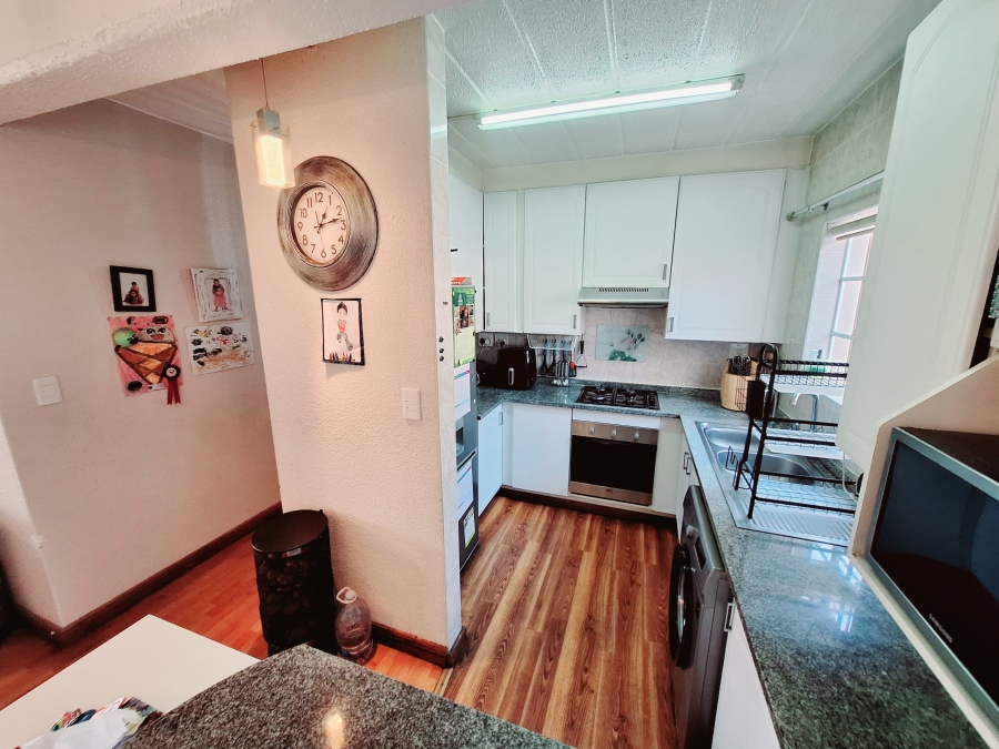 2 Bedroom Property for Sale in Eden Glen Gauteng
