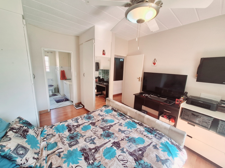 2 Bedroom Property for Sale in Eden Glen Gauteng