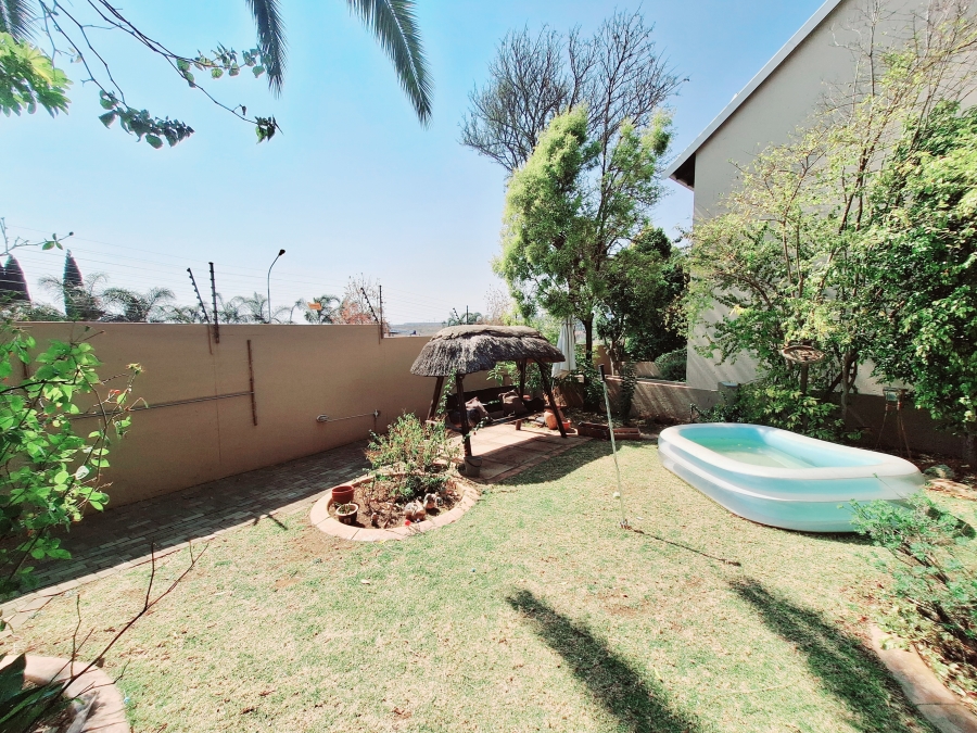 2 Bedroom Property for Sale in Eden Glen Gauteng
