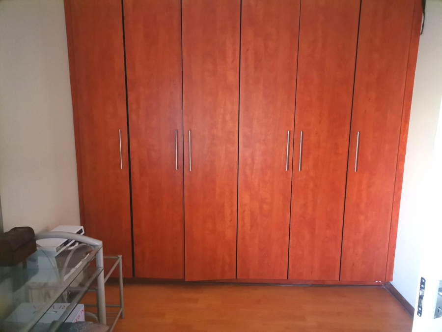 2 Bedroom Property for Sale in Eastleigh Ridge Gauteng