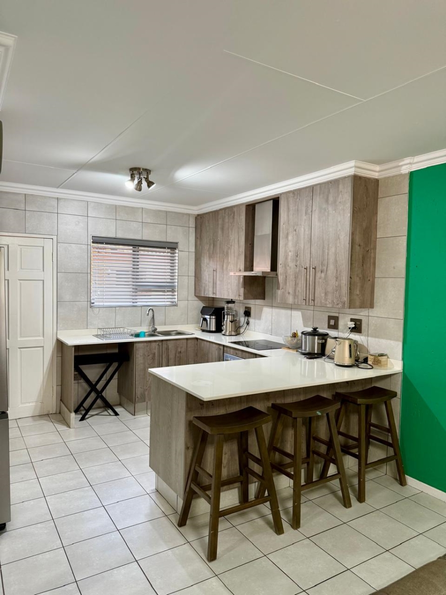 2 Bedroom Property for Sale in Helderwyk Gauteng