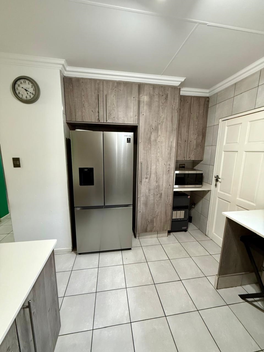 2 Bedroom Property for Sale in Helderwyk Gauteng