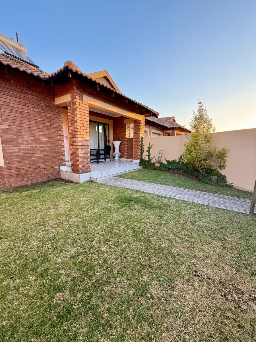 2 Bedroom Property for Sale in Helderwyk Gauteng