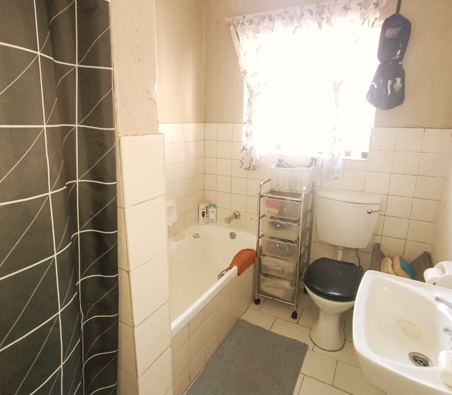 2 Bedroom Property for Sale in Northwold Gauteng