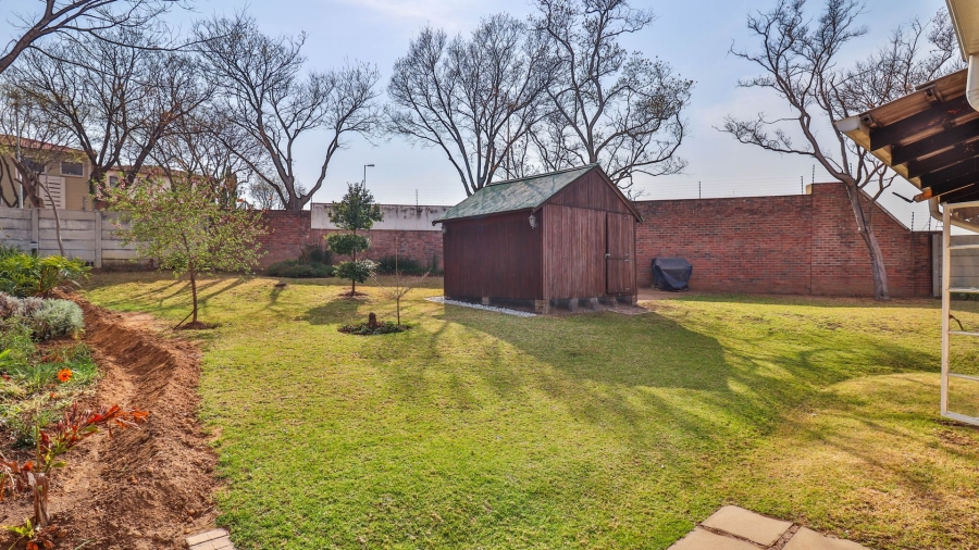 3 Bedroom Property for Sale in Country View Gauteng