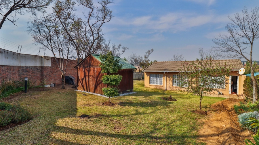 3 Bedroom Property for Sale in Country View Gauteng
