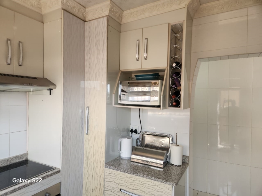 2 Bedroom Property for Sale in Geluksdal Ext 2 Gauteng