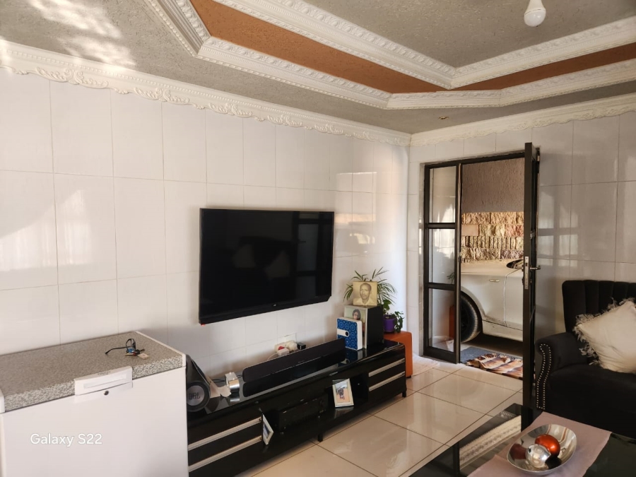 2 Bedroom Property for Sale in Geluksdal Ext 2 Gauteng