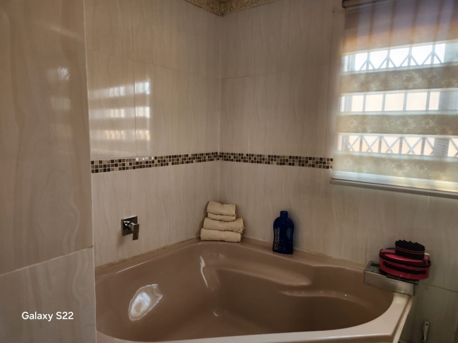 2 Bedroom Property for Sale in Geluksdal Ext 2 Gauteng