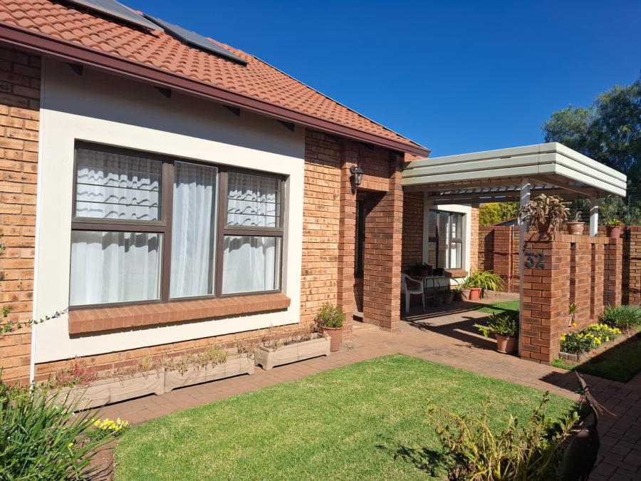 3 Bedroom Property for Sale in Brentwood Gauteng