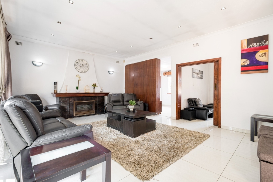 4 Bedroom Property for Sale in Linden Gauteng