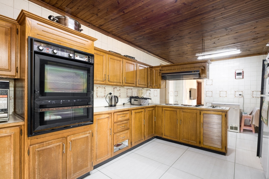 4 Bedroom Property for Sale in Linden Gauteng