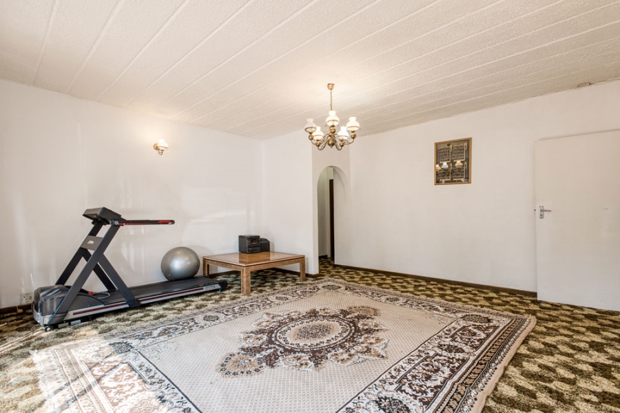 4 Bedroom Property for Sale in Linden Gauteng