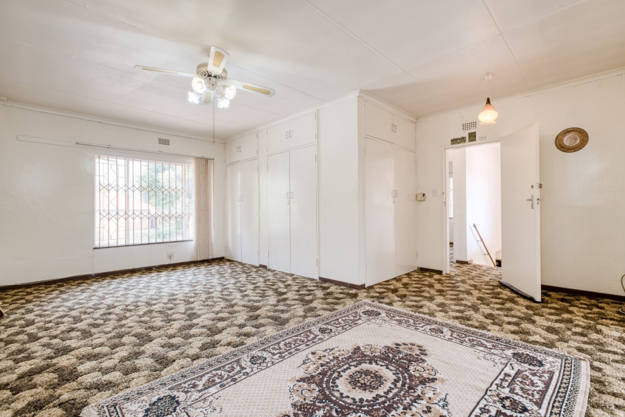 4 Bedroom Property for Sale in Linden Gauteng