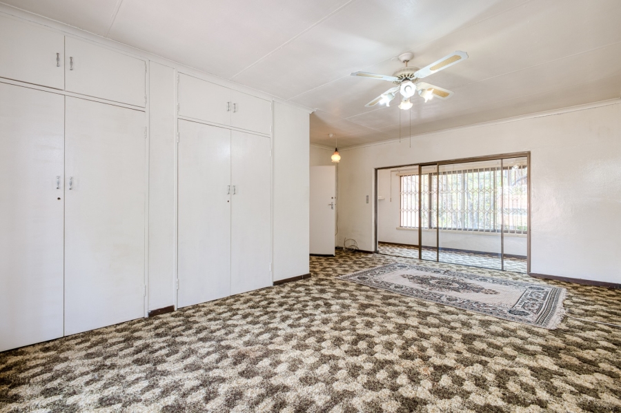 4 Bedroom Property for Sale in Linden Gauteng