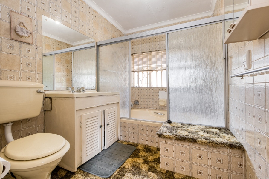 4 Bedroom Property for Sale in Linden Gauteng
