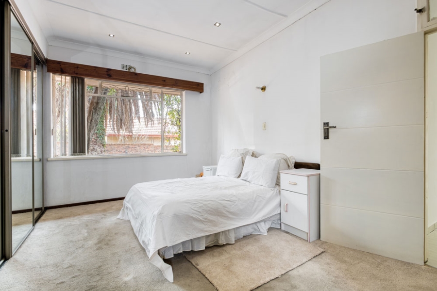 4 Bedroom Property for Sale in Linden Gauteng