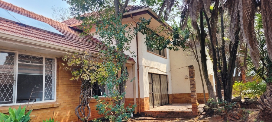 4 Bedroom Property for Sale in Linden Gauteng