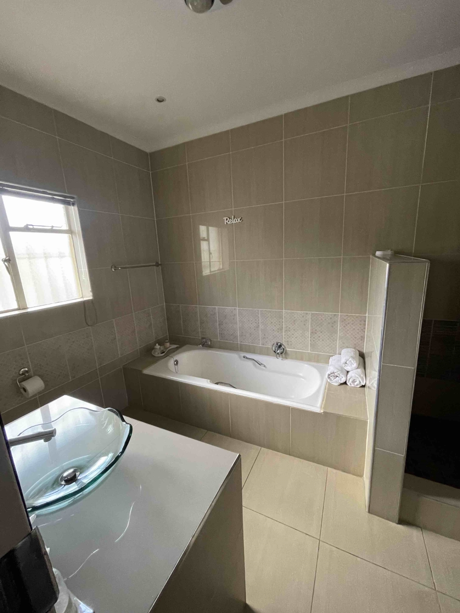 9 Bedroom Property for Sale in Morning Hill Gauteng