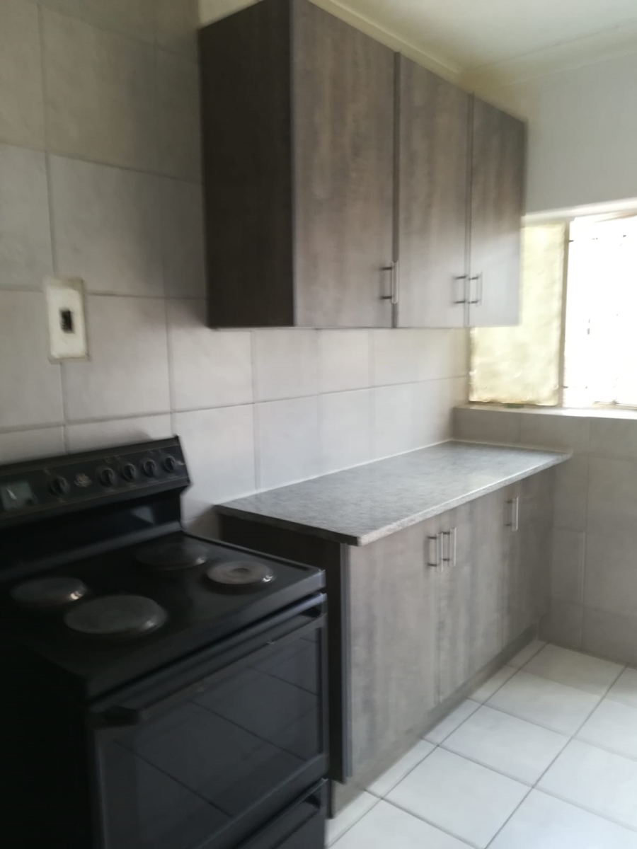 5 Bedroom Property for Sale in Orange Grove Gauteng