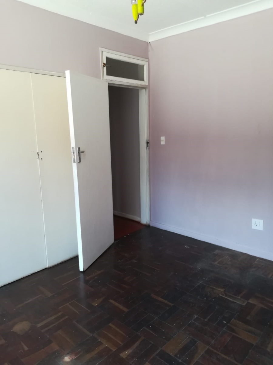 5 Bedroom Property for Sale in Orange Grove Gauteng