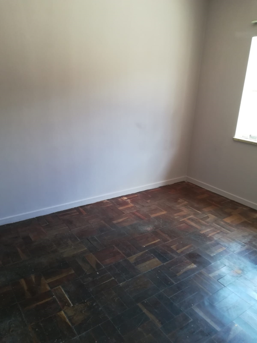 5 Bedroom Property for Sale in Orange Grove Gauteng