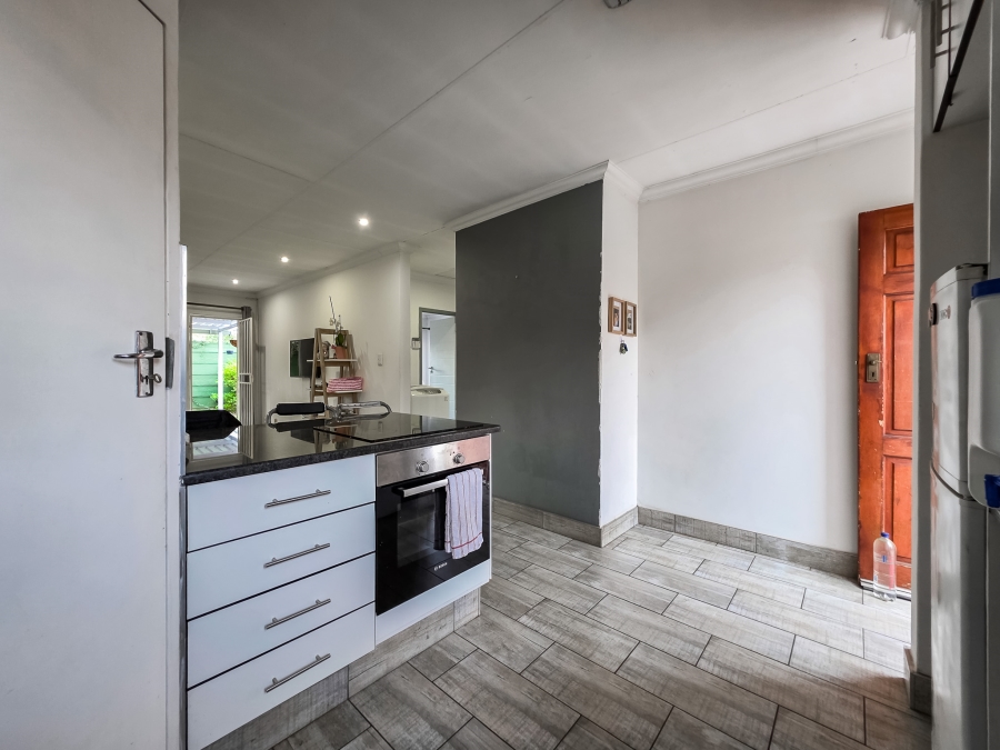 2 Bedroom Property for Sale in Gezina Gauteng