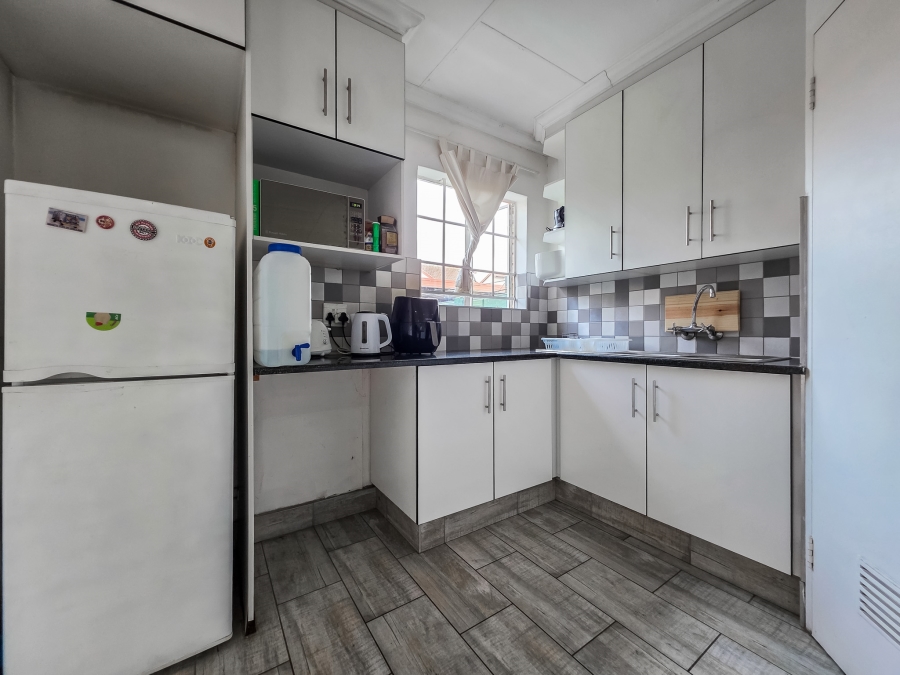 2 Bedroom Property for Sale in Gezina Gauteng