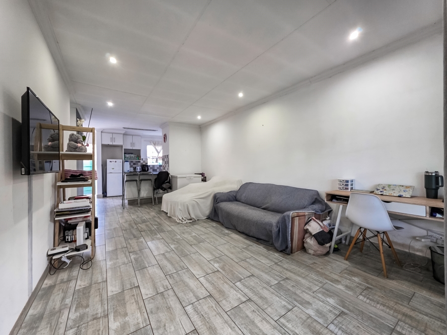 2 Bedroom Property for Sale in Gezina Gauteng