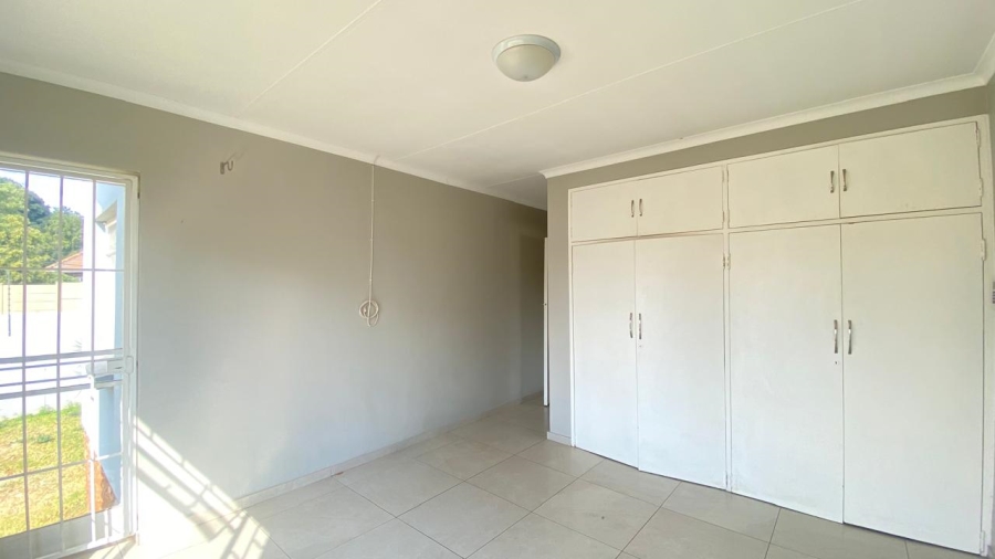 3 Bedroom Property for Sale in Faerie Glen Gauteng
