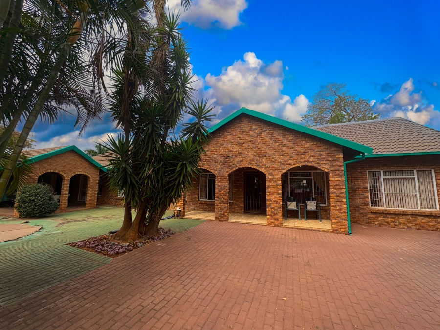 3 Bedroom Property for Sale in Theresa Park Gauteng
