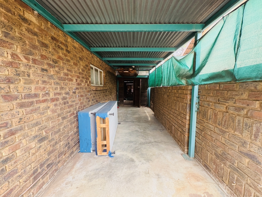 3 Bedroom Property for Sale in Theresa Park Gauteng