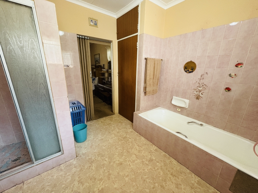 3 Bedroom Property for Sale in Theresa Park Gauteng