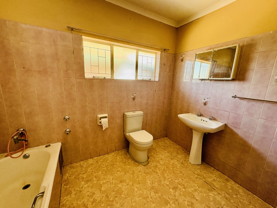 3 Bedroom Property for Sale in Theresa Park Gauteng