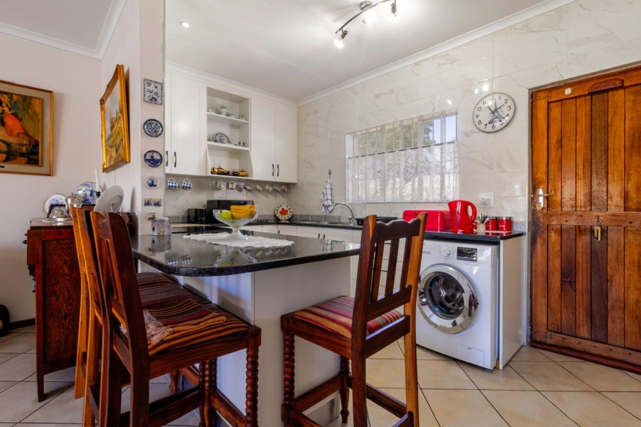 2 Bedroom Property for Sale in Helderkruin Gauteng