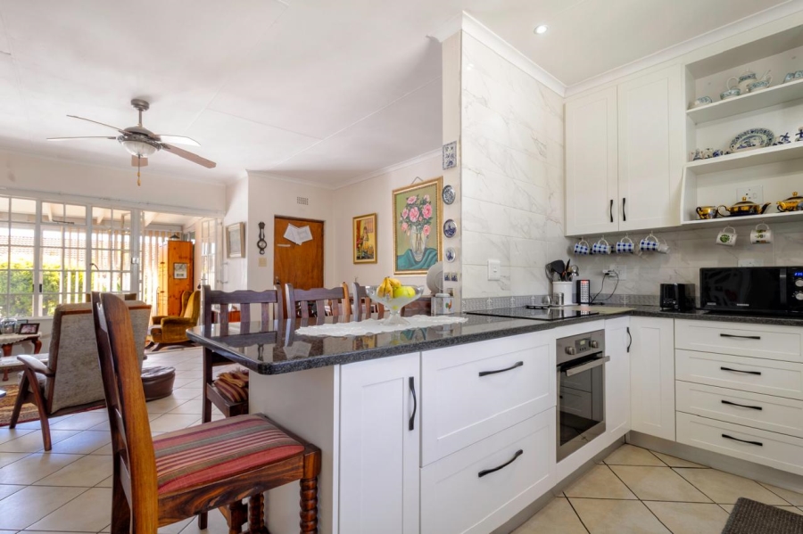 2 Bedroom Property for Sale in Helderkruin Gauteng