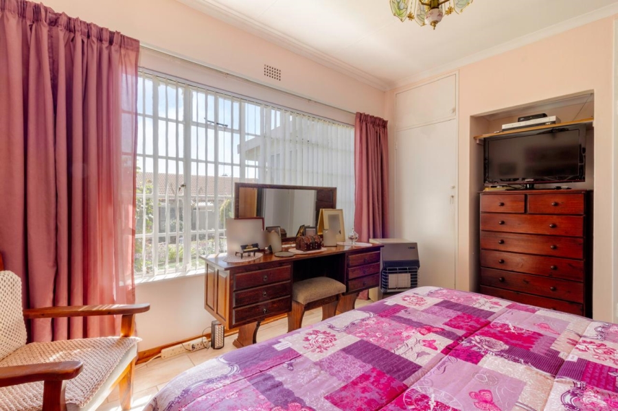 2 Bedroom Property for Sale in Helderkruin Gauteng