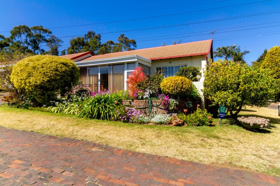 2 Bedroom Property for Sale in Helderkruin Gauteng