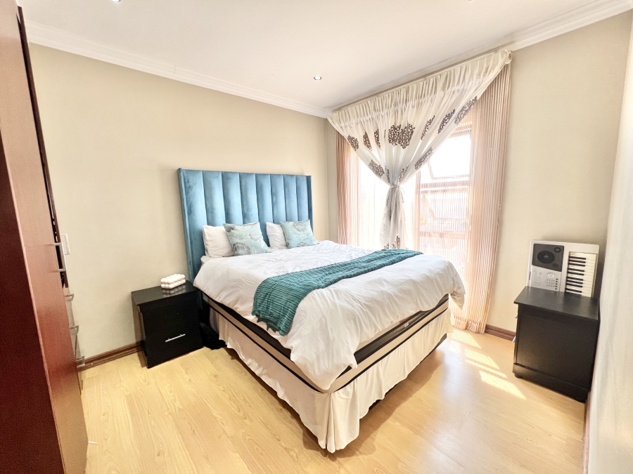 3 Bedroom Property for Sale in Thatchfield Estate Gauteng