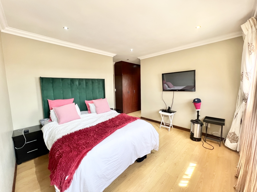 3 Bedroom Property for Sale in Thatchfield Estate Gauteng