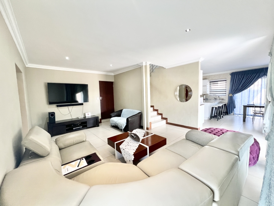 3 Bedroom Property for Sale in Thatchfield Estate Gauteng