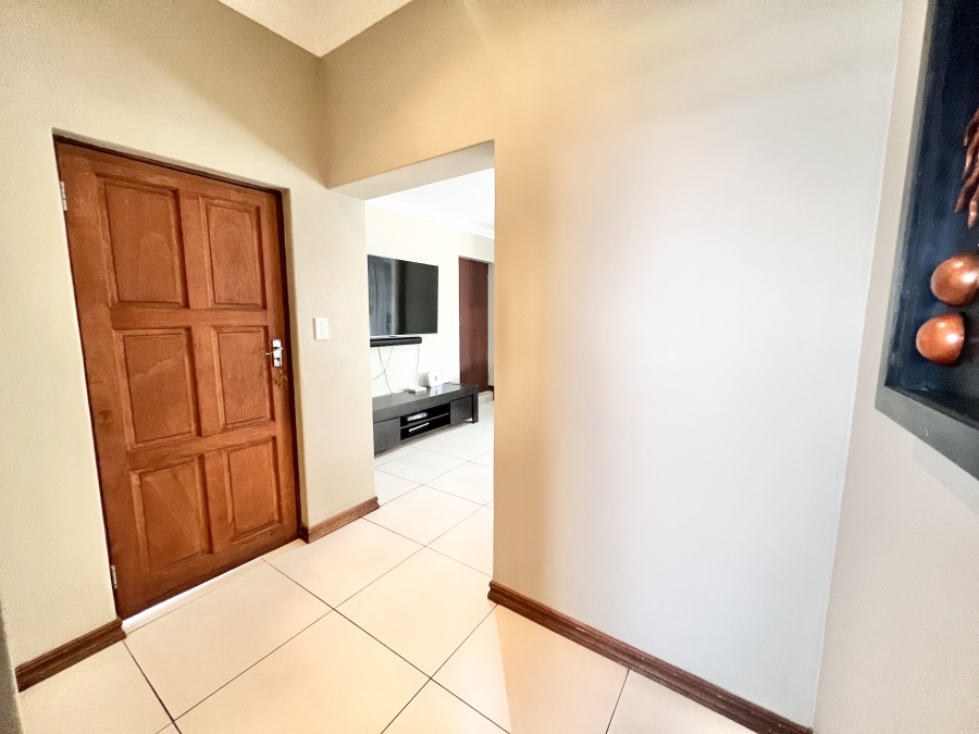 3 Bedroom Property for Sale in Thatchfield Estate Gauteng
